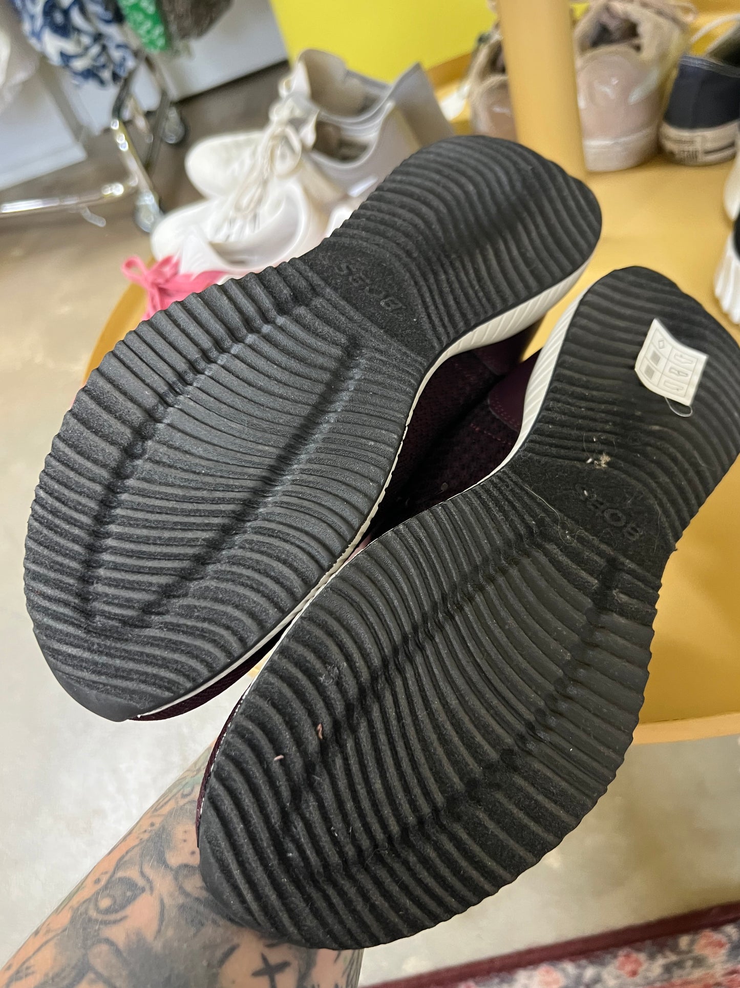 Sketchers tennarit 38