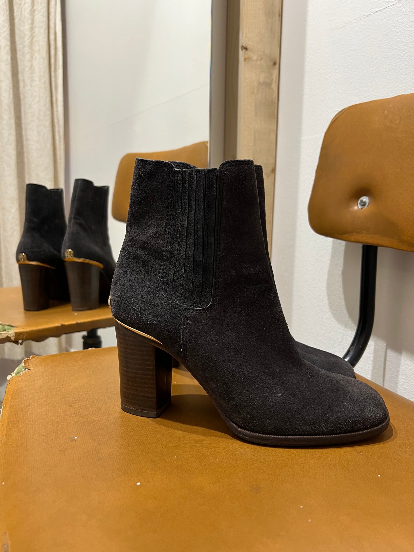 Nahkanilkkurit Tory burch 37