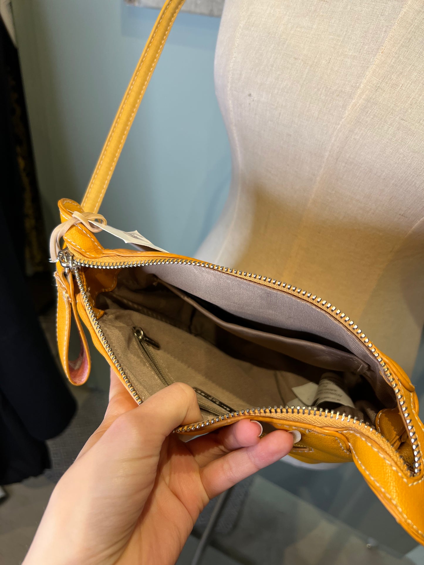 Keinonahkalaukku David Jones