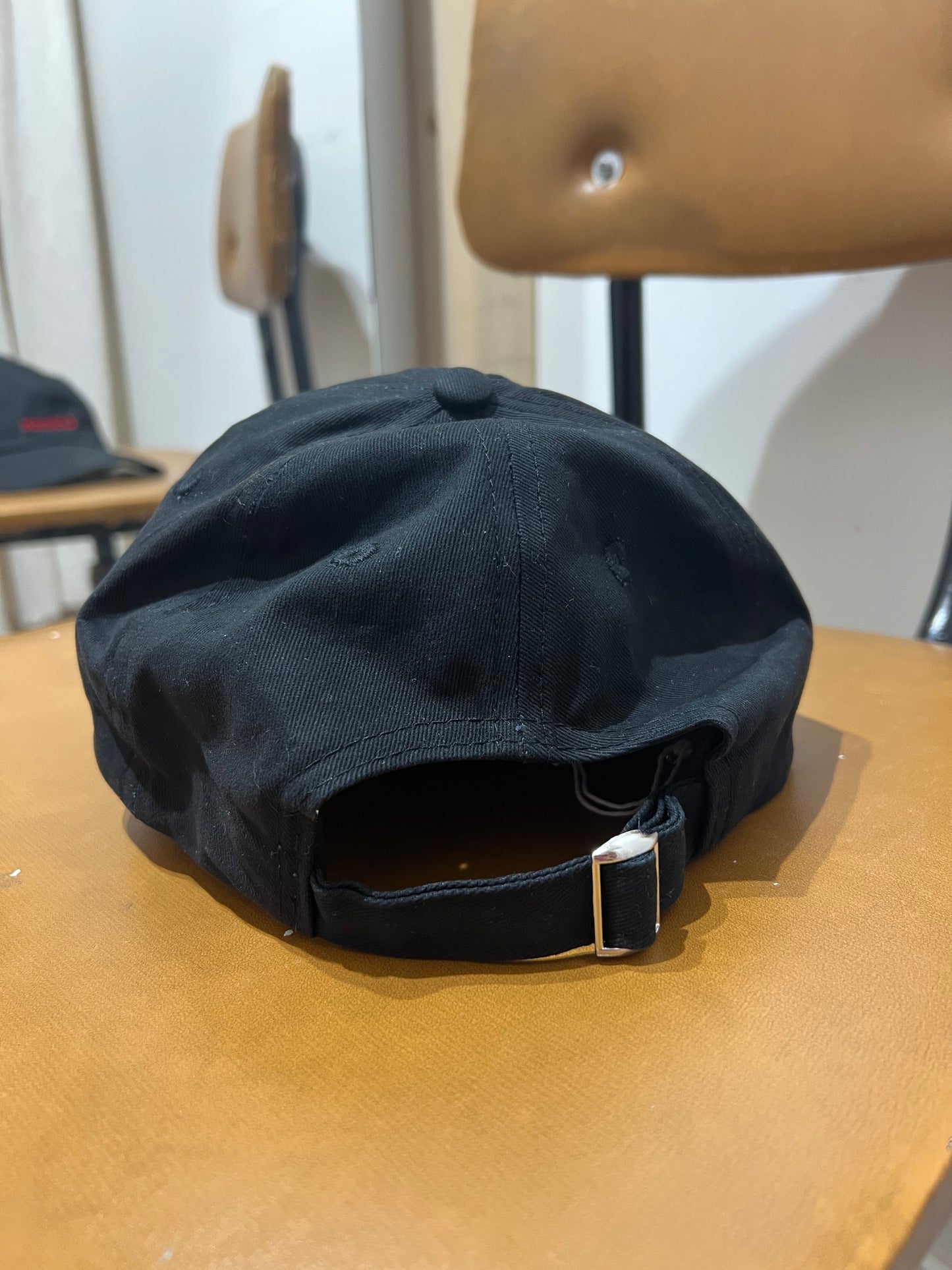 Uusi lippis Le bonnet