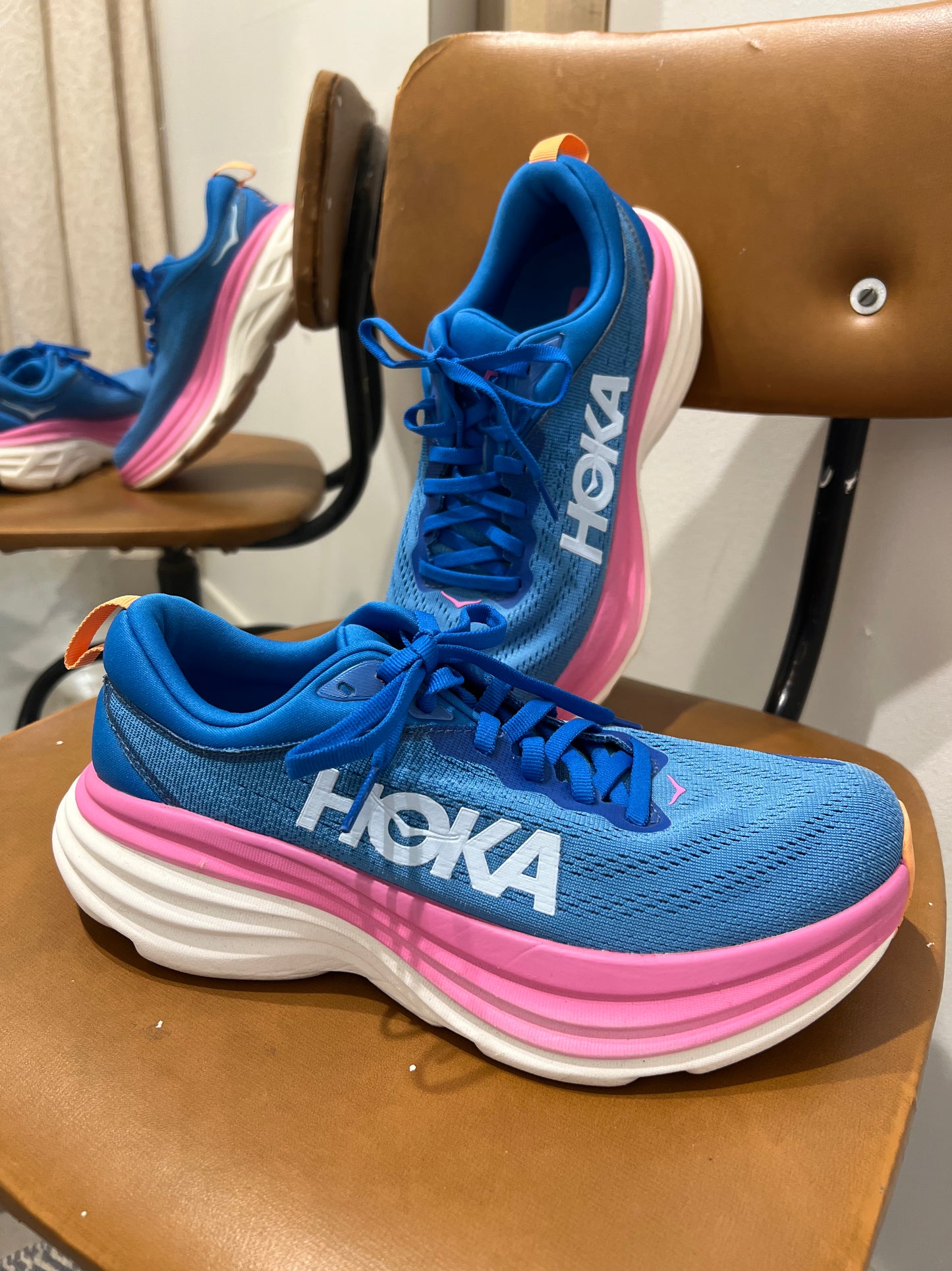 Lenkkarit HOKA BONDI 8 (40)