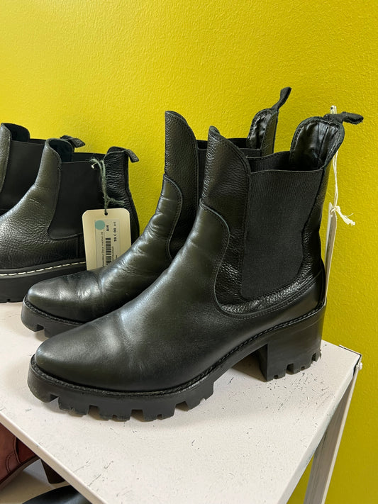 Uterque nahkanilkkurit 40