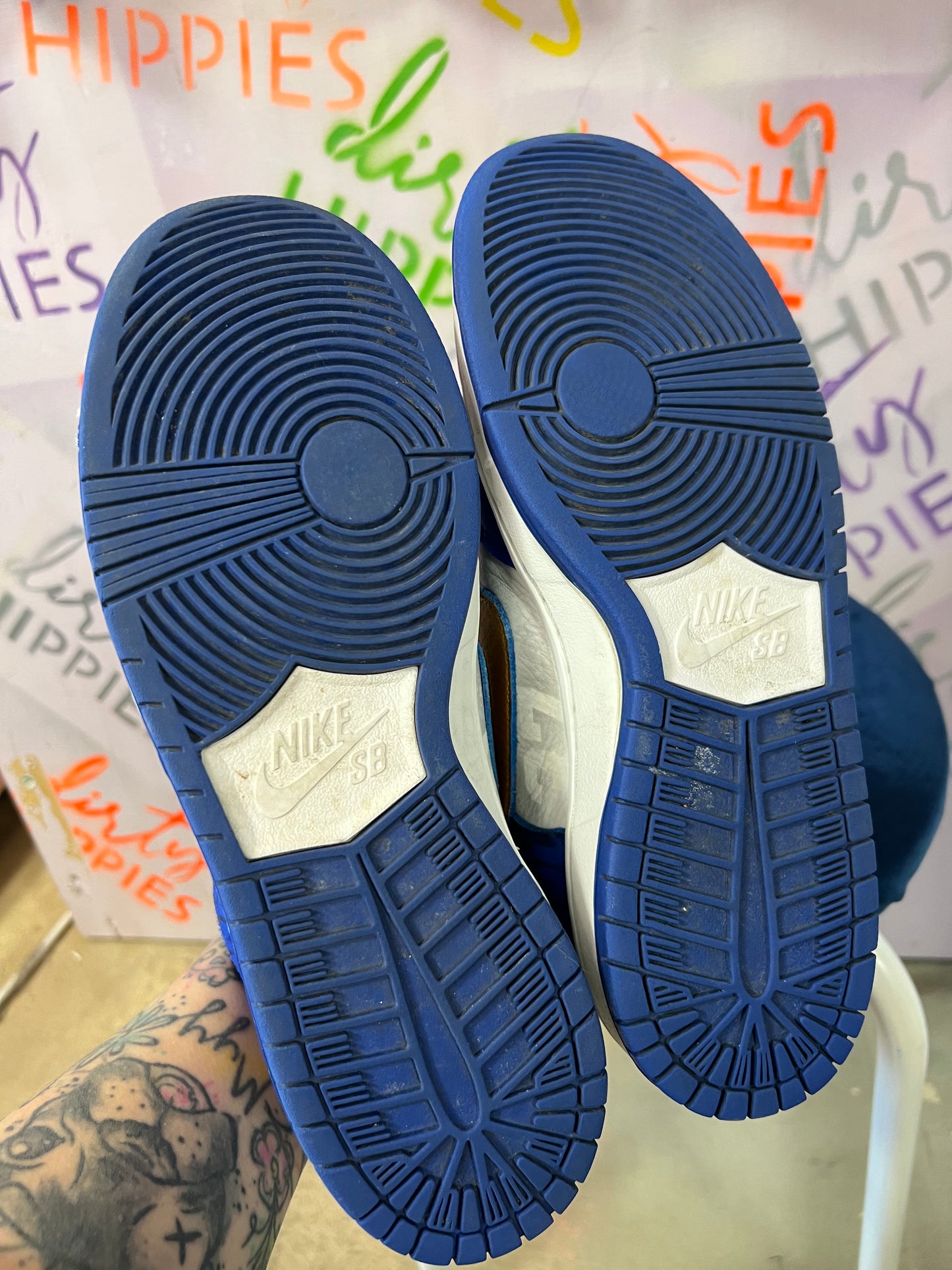 NIKE maailmanmestarit tennarit 42