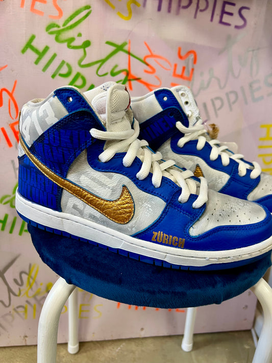 NIKE maailmanmestarit tennarit 42