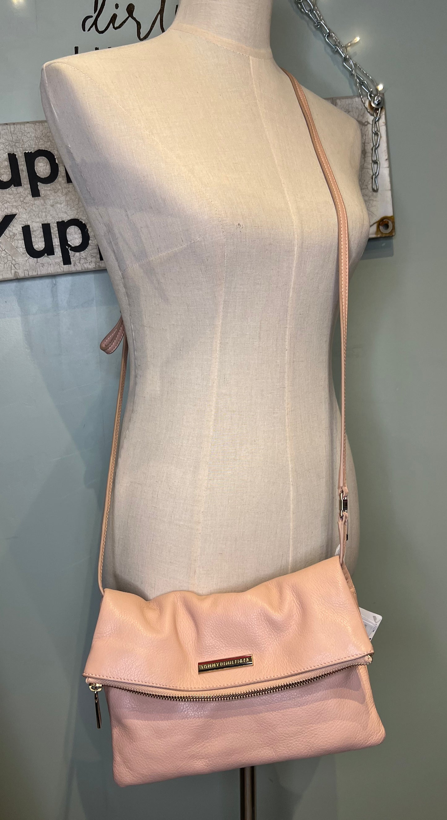 Laukku Tommy hilfiger