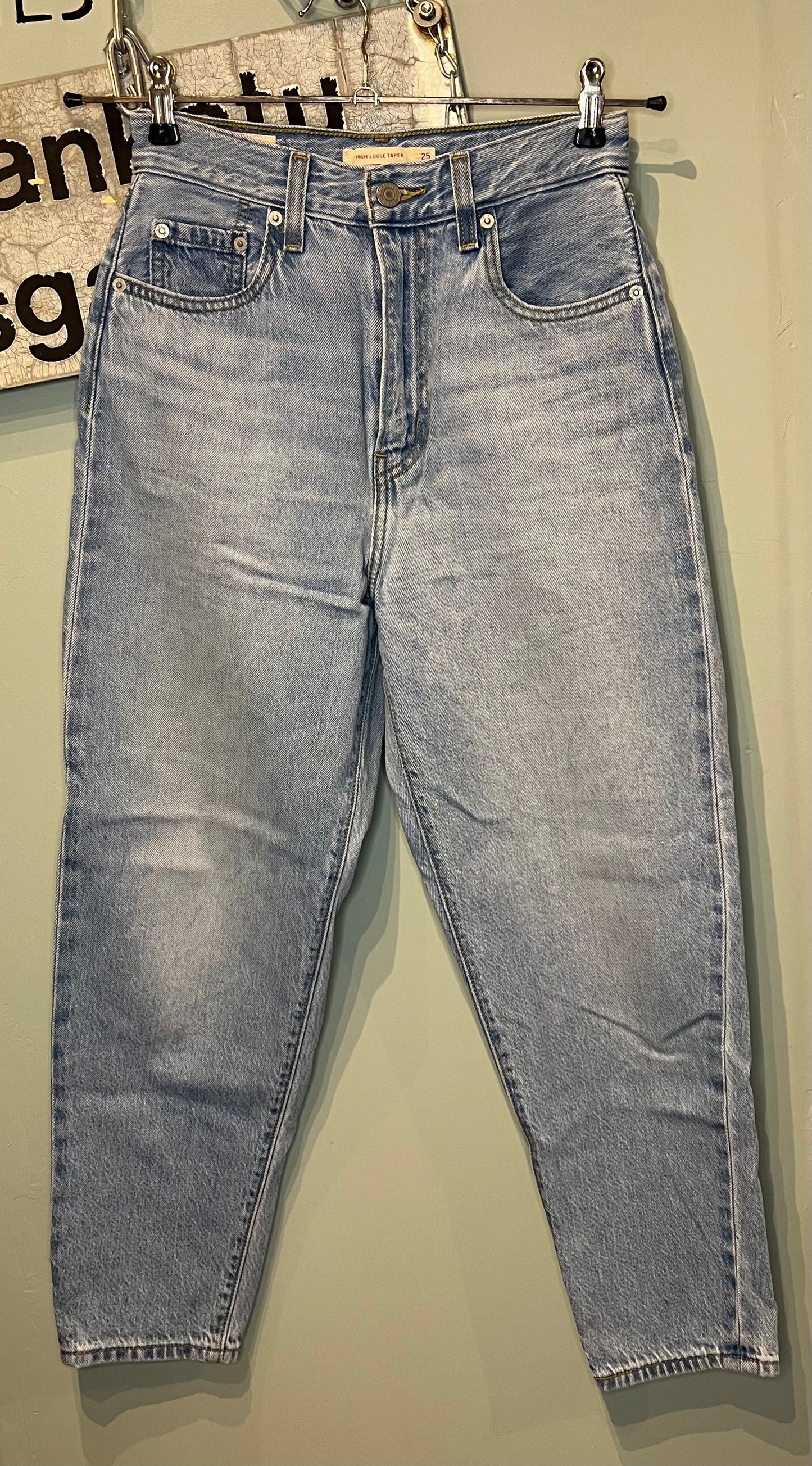 Farkut LEVI’S high loose taper ”25