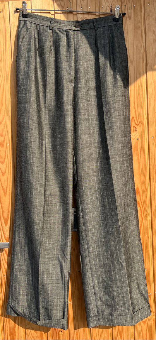 Suorat housut Andiata 40