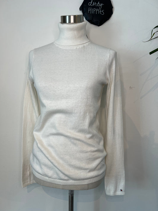 Uusi neule Hilfiger S/M