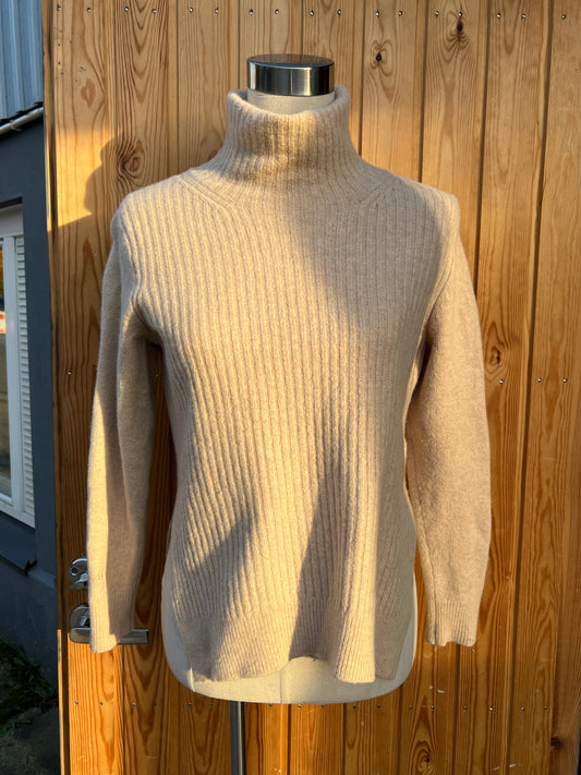 Villasekoiteneule S GANNI