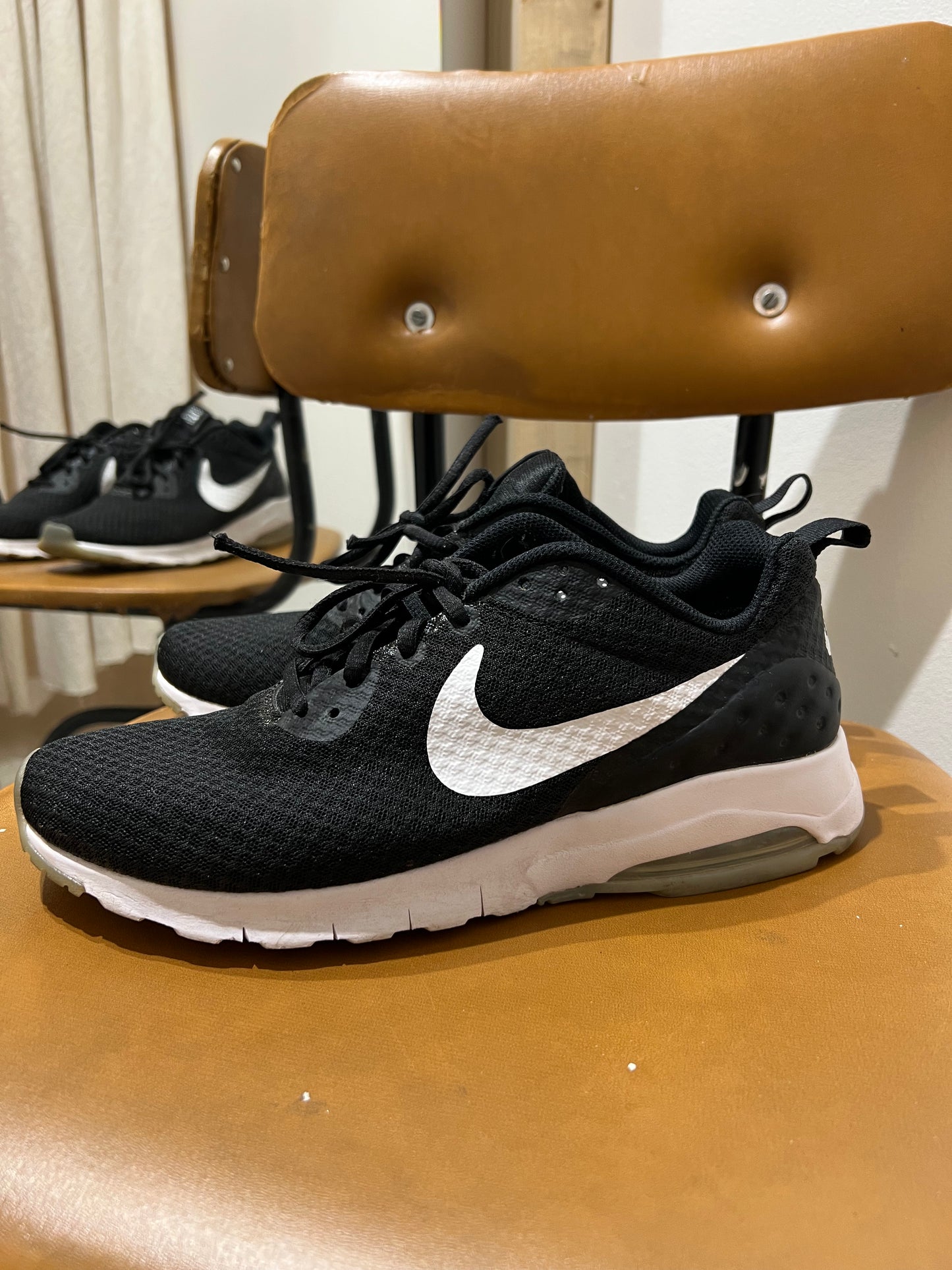 Tennarit NIKE AIR 42