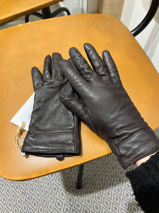 Nahkahanskat Mutka 7,5