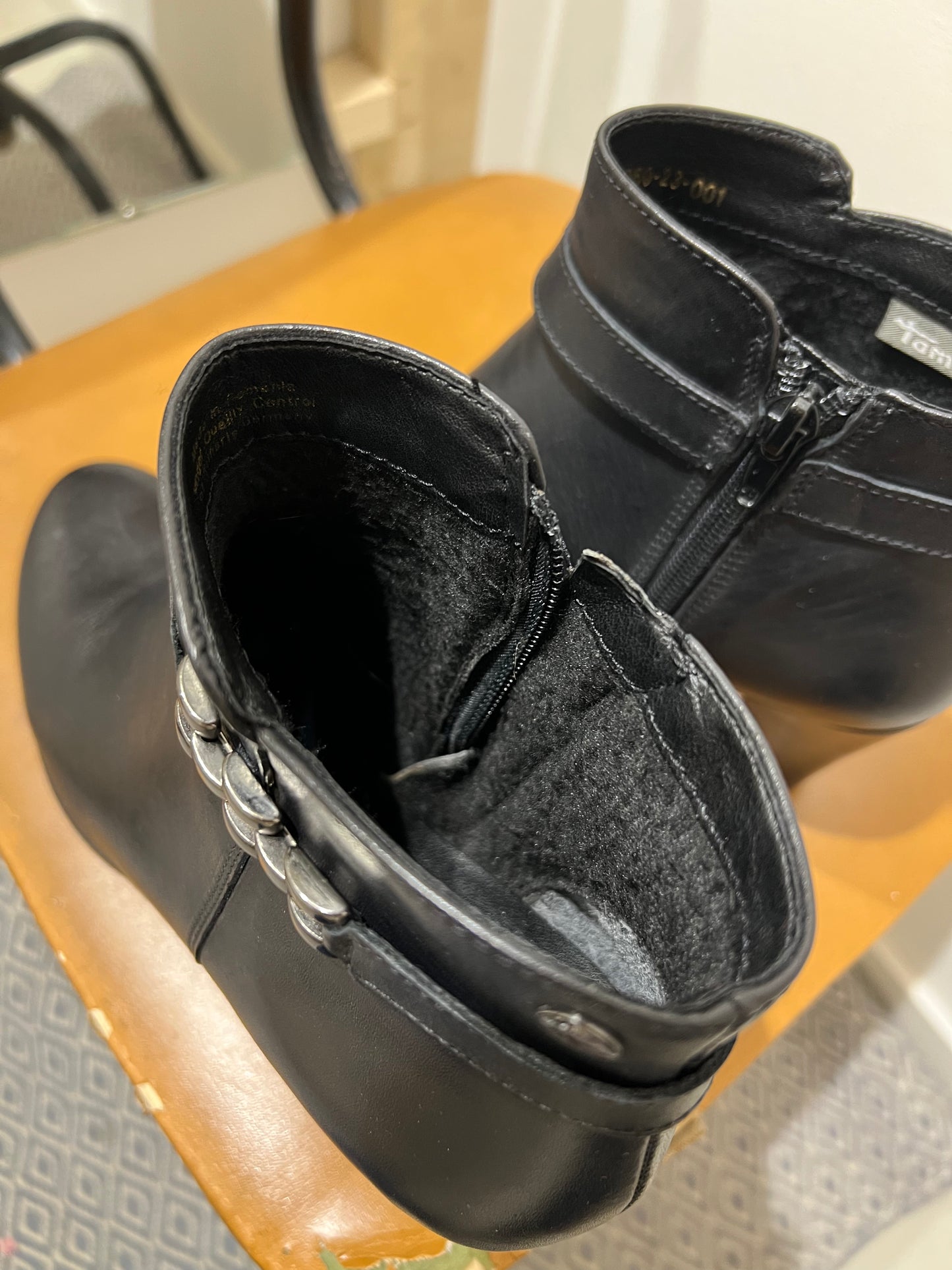 Keinonahkanilkkurit Tamaris 39