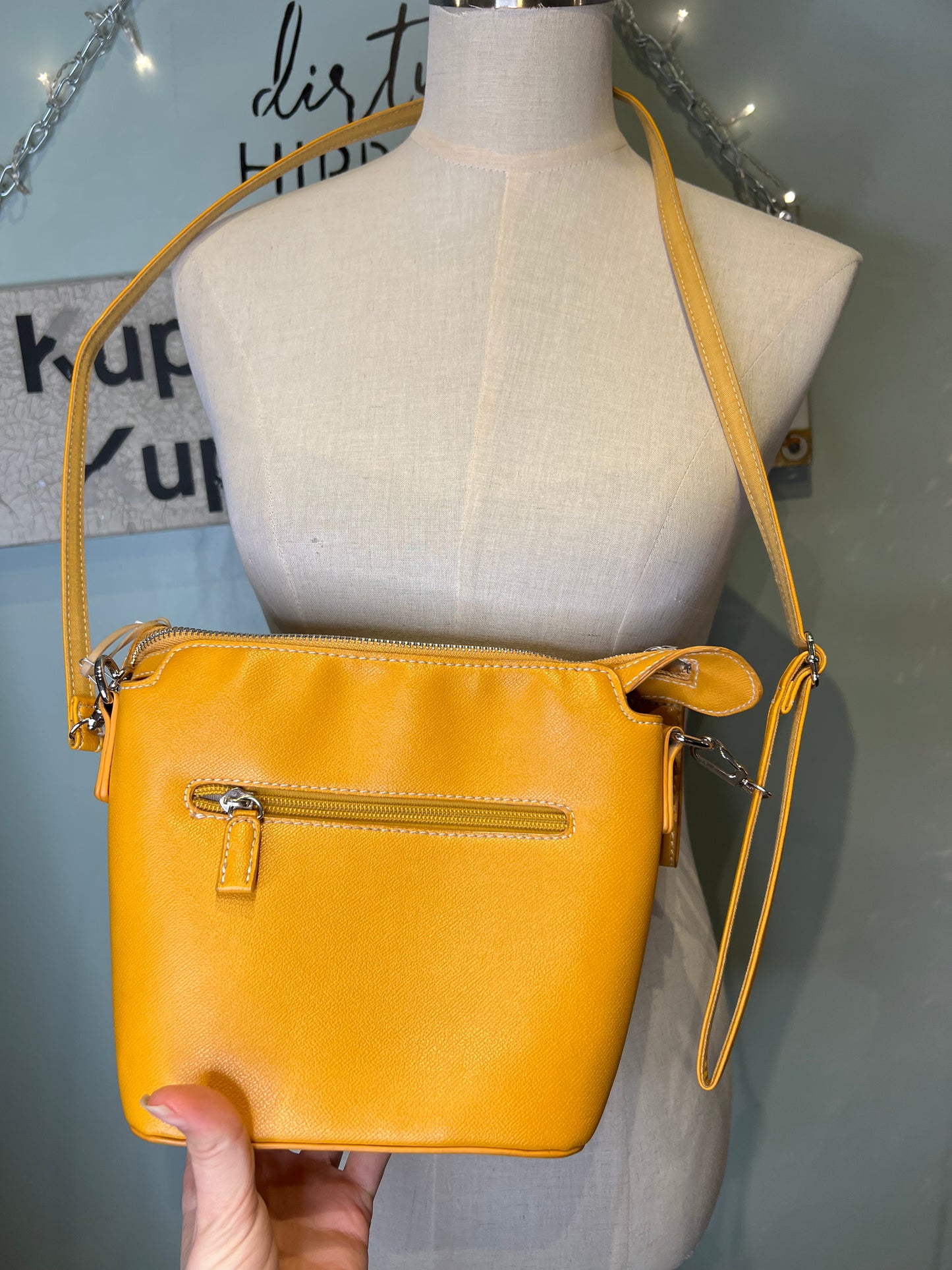 Keinonahkalaukku David Jones