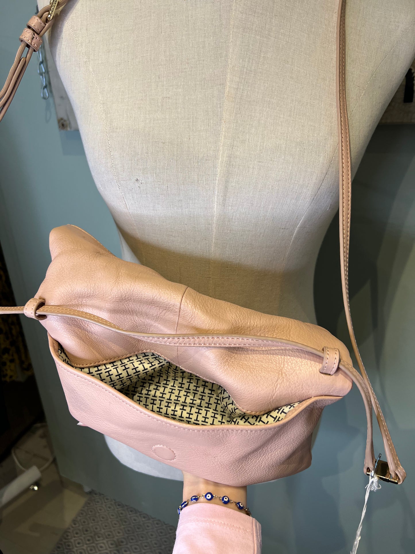 Laukku Tommy hilfiger