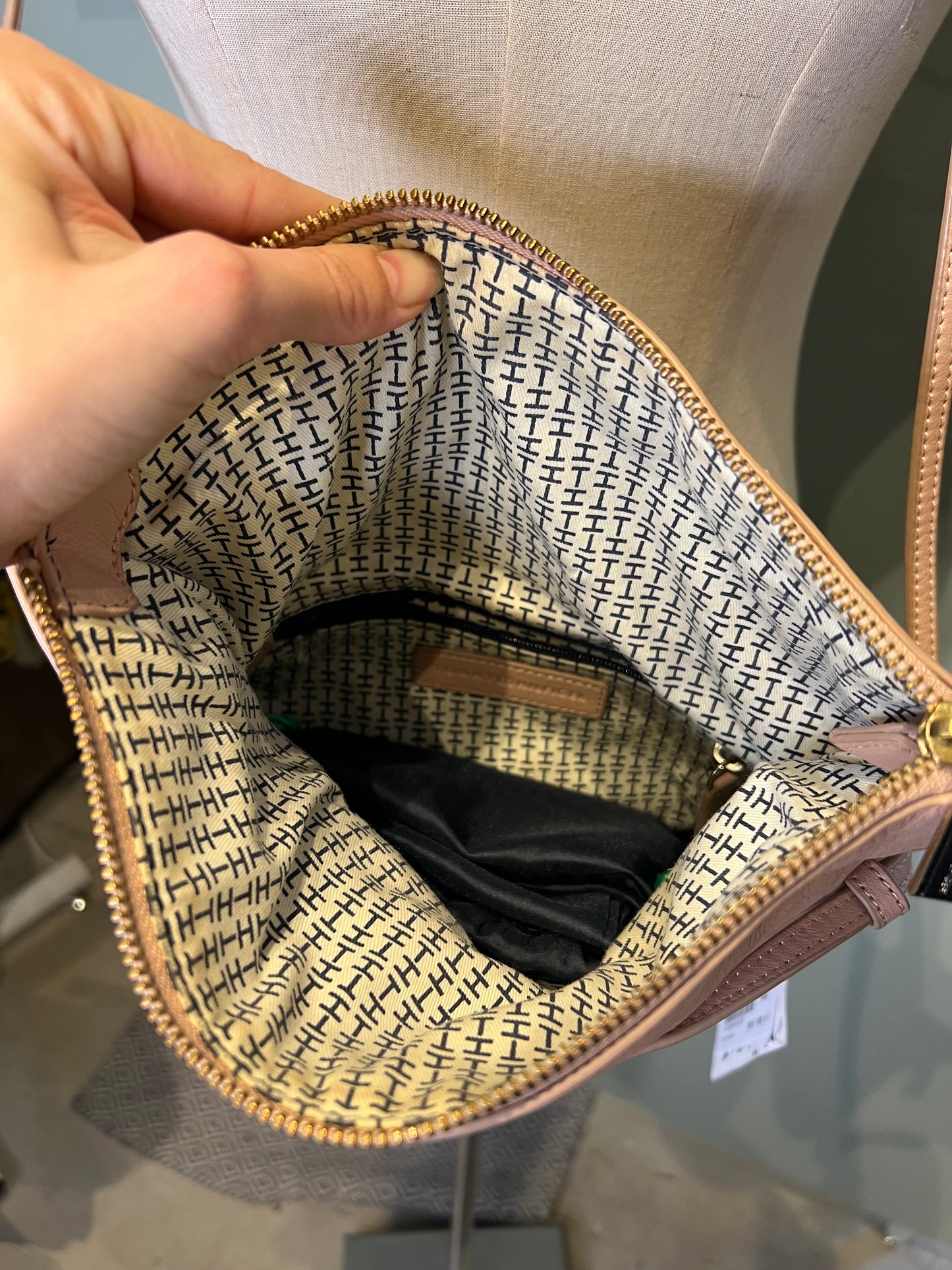 Laukku Tommy hilfiger