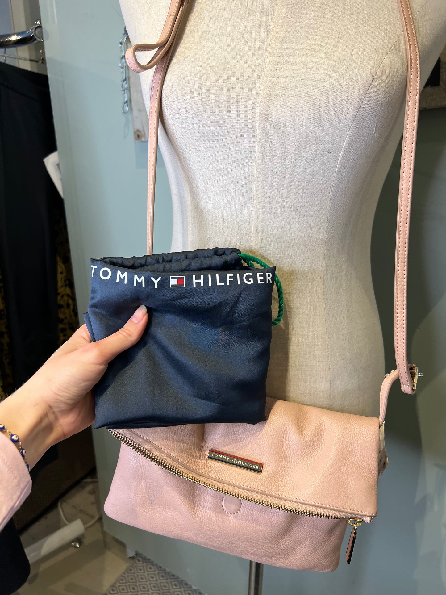 Laukku Tommy hilfiger