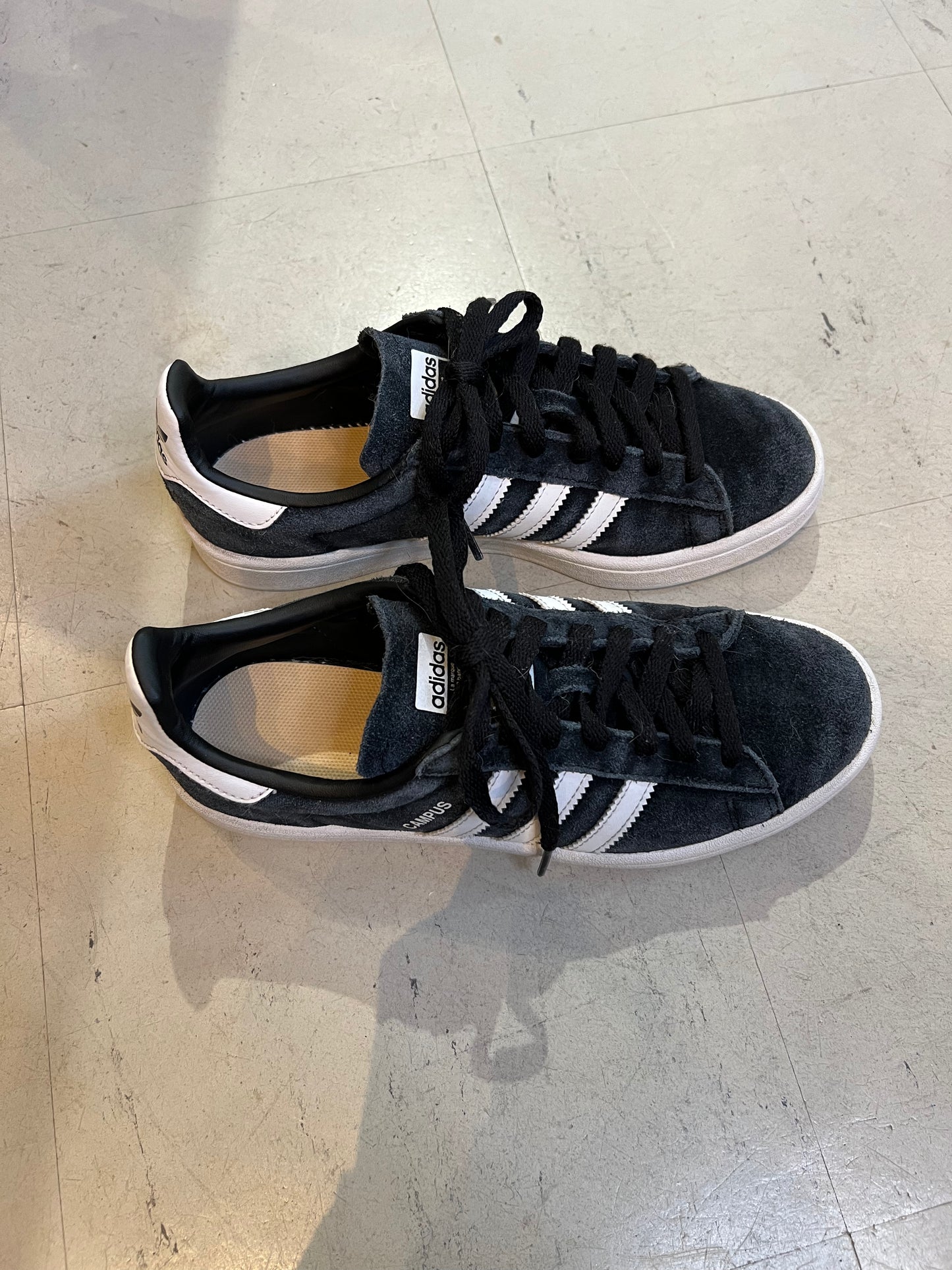 Tennarit Adidas Campus 38,5 musta