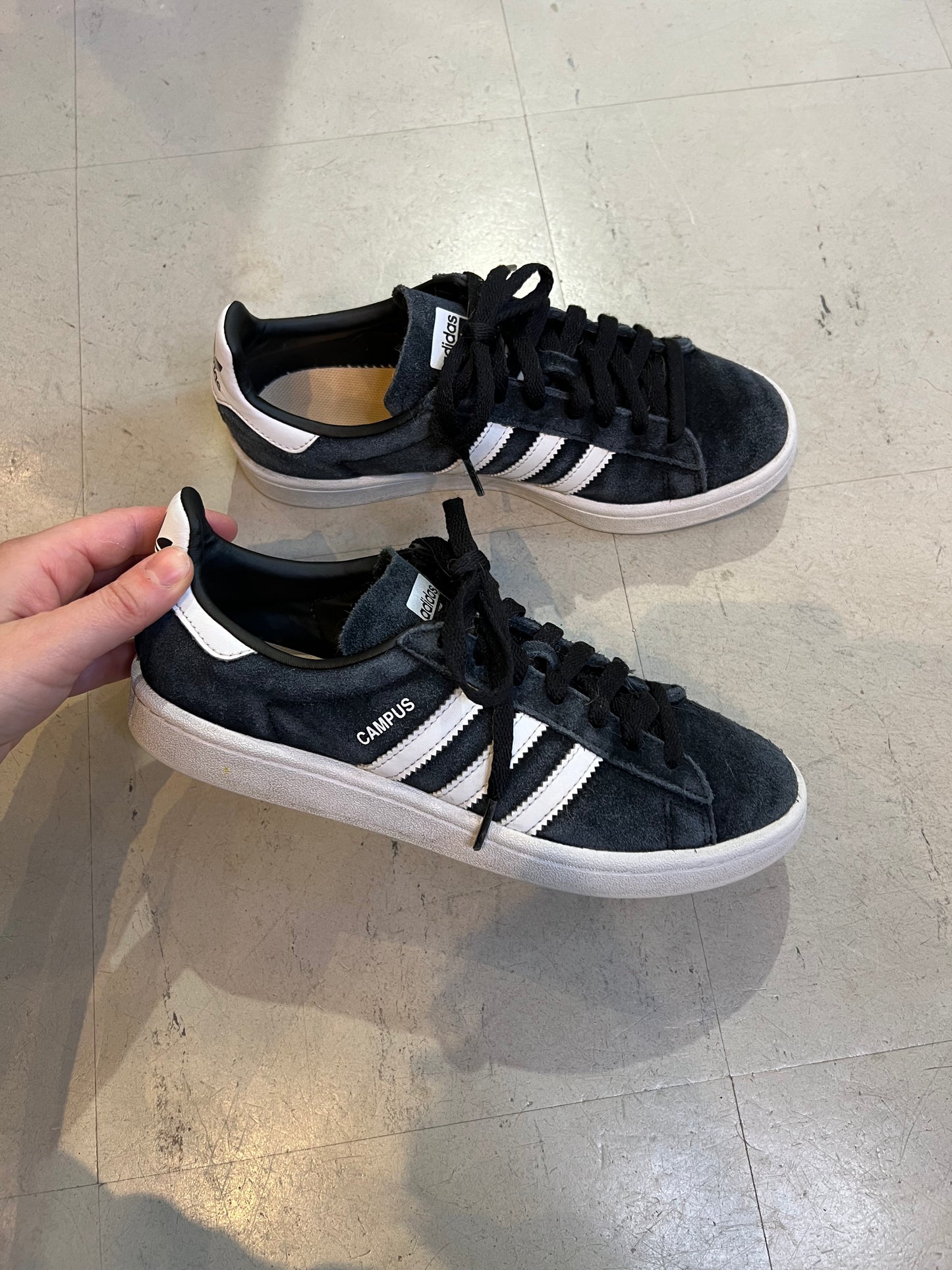 Tennarit Adidas Campus 38,5 musta