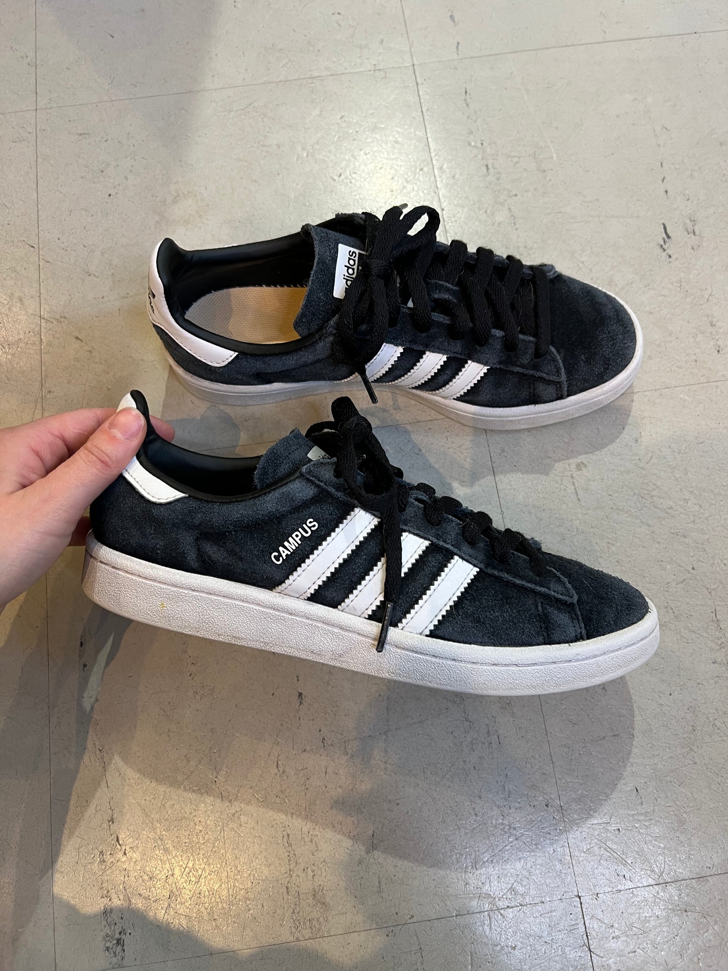 Tennarit Adidas Campus 38,5 musta