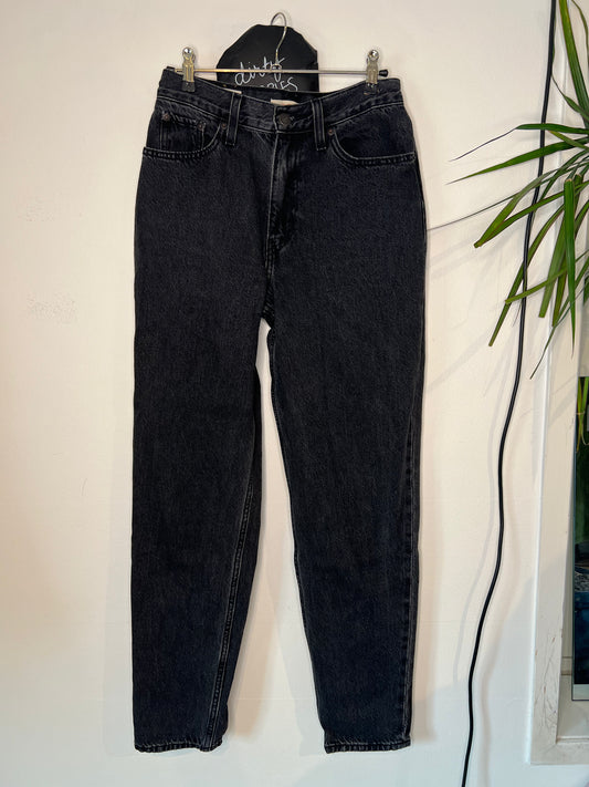 Farkut LEVI’S 80s mom jean ”26