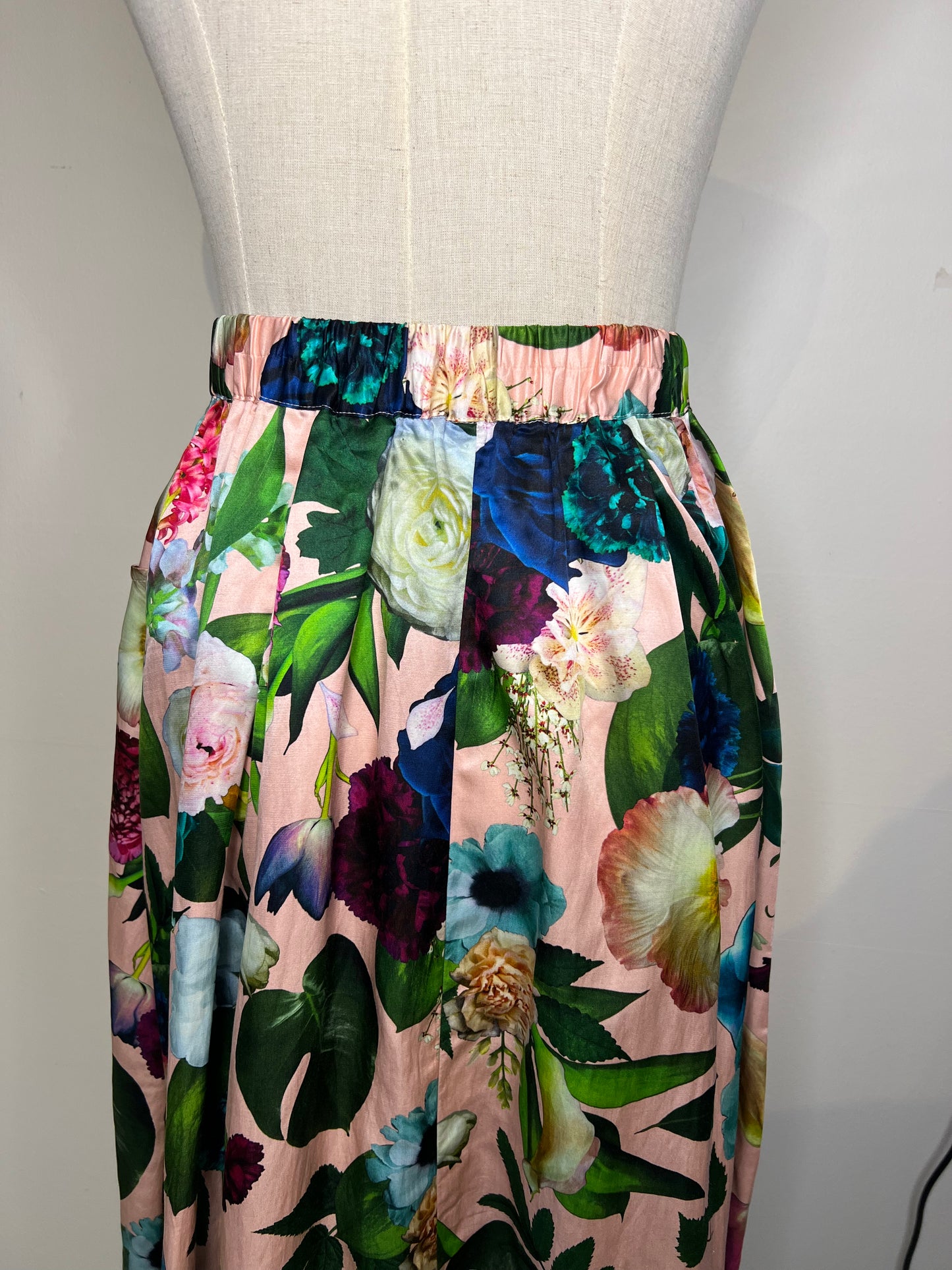 Silkkisekoite hame Uhana M (pieni)