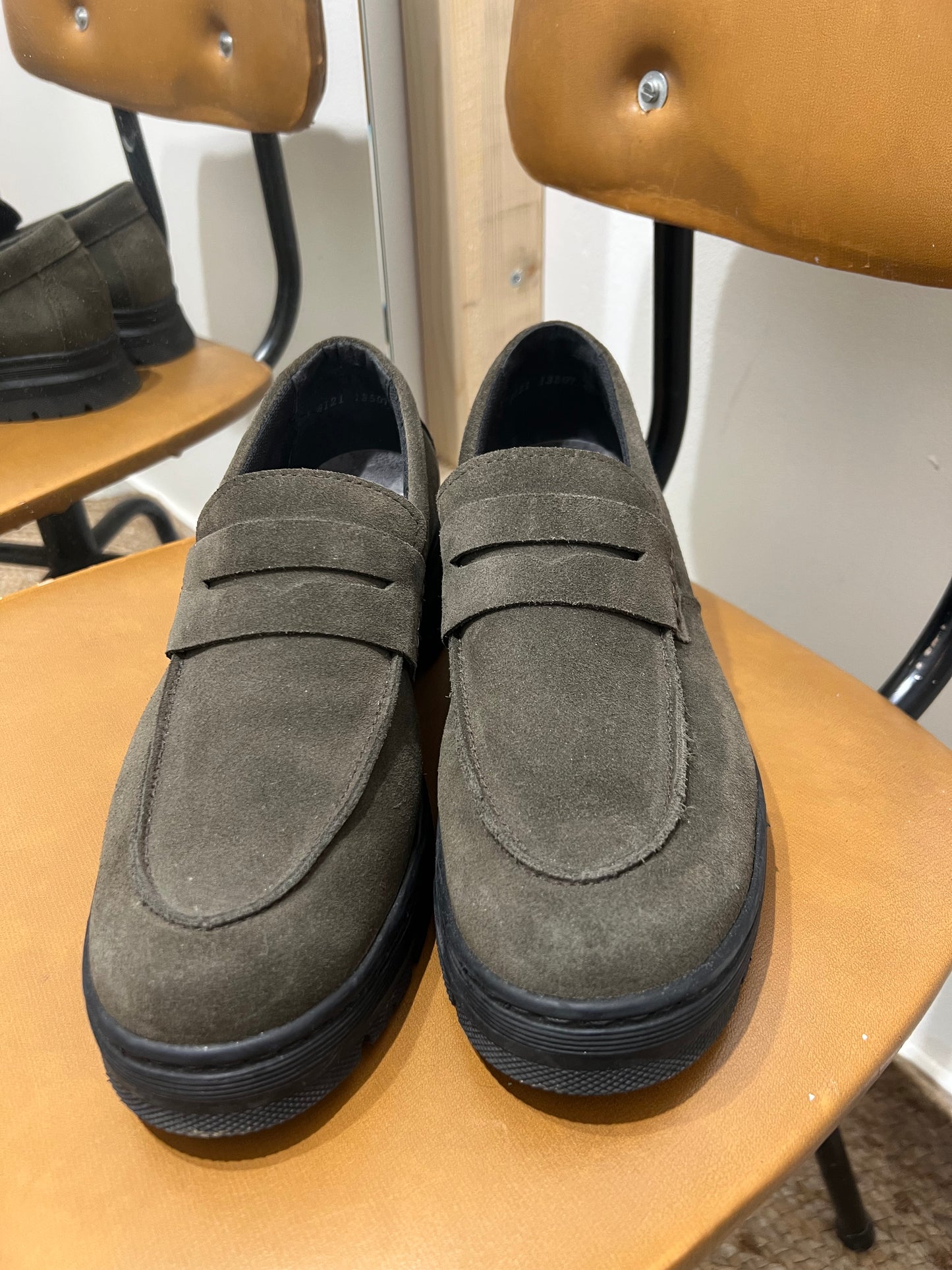 Loaferit Pomar 42