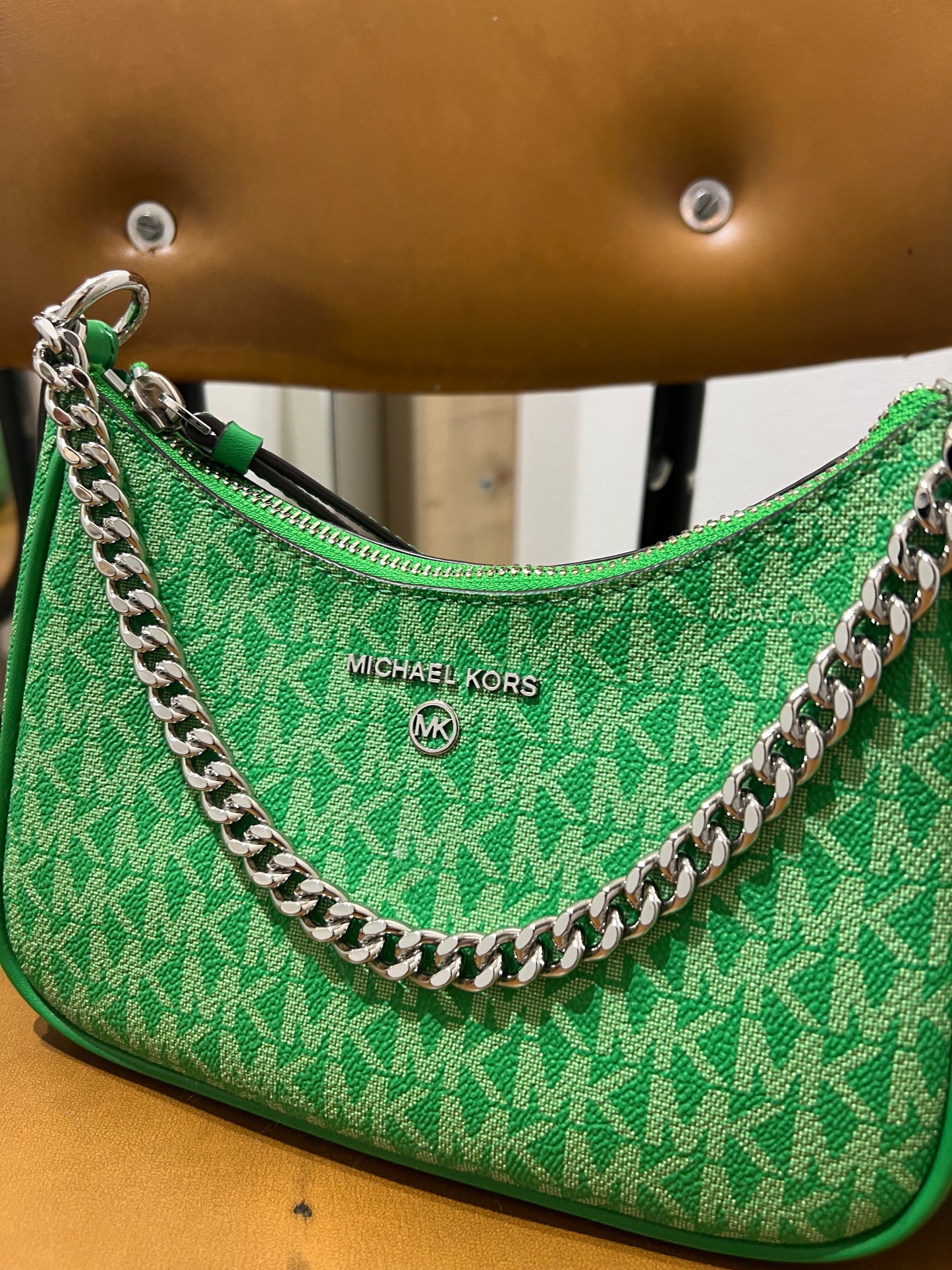 Käsilaukku MICHAEL KORS